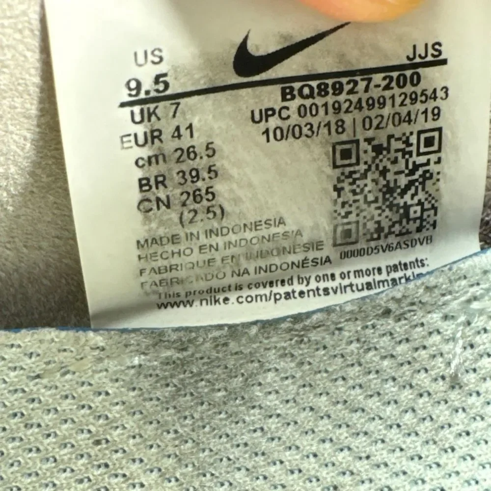 Nike flyknit 2.0 Moon particles Women’s Size 9.5 shoes